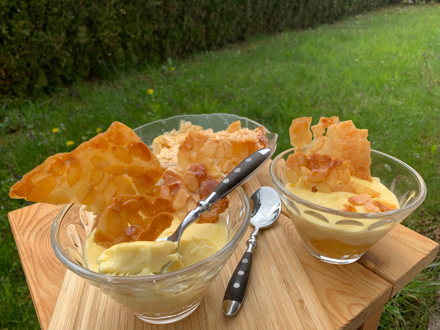 Bienenstich Dessert im Glas – Schmeck den Süden